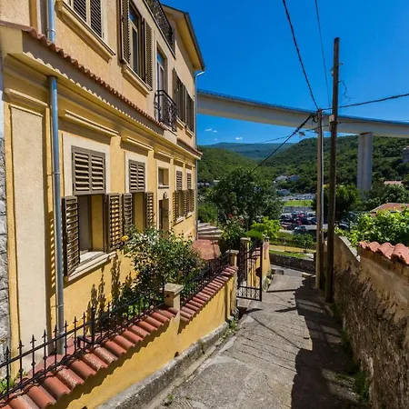 Petrinovic C * Crikvenica