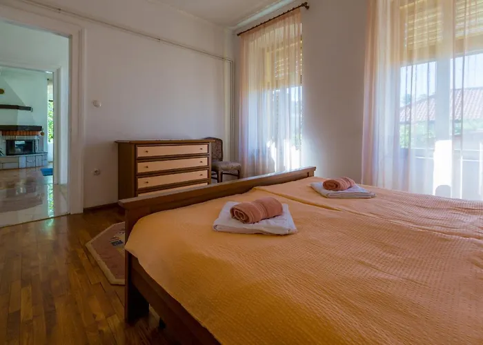 Petrinovic C * Crikvenica